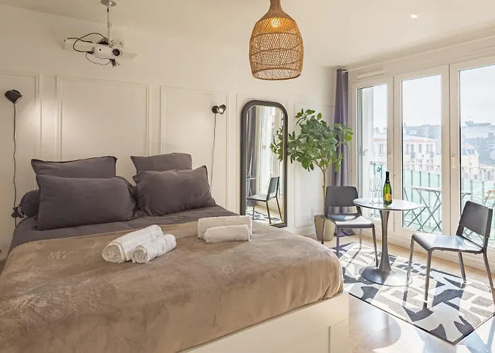 Appartamento Le Reflet Secret - Hypercentre - Balnéo Troyes